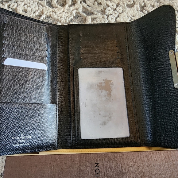 Louis Vuitton Eugenie Leather Wallet Full Inclusion - Picture 13 of 14